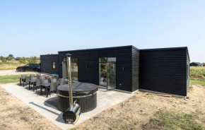 Cozy Home In Grenaa With Sauna, Bønnerup Strand